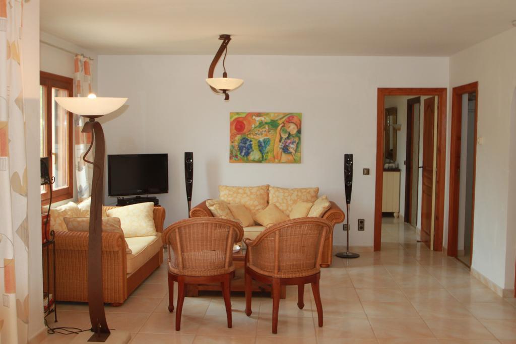 Chrisuli - Well Furnished Villa With Panoramic Views In 莫莱拉 客房 照片