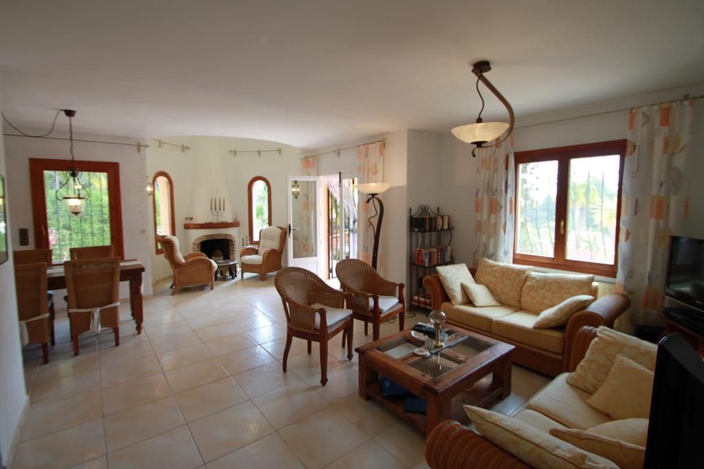 Chrisuli - Well Furnished Villa With Panoramic Views In 莫莱拉 客房 照片